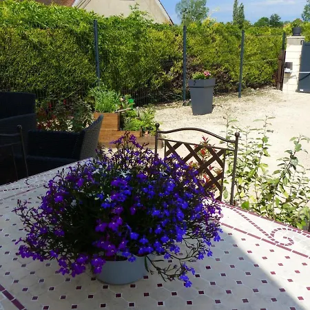 Maison De Charme 18e Siecle Avec Jardin, Parking Et Modernite - Proche De Vichy Et Charroux - Fr-1-489-393 Holiday home Taxat-Senat